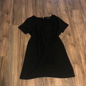 Black shift dress!